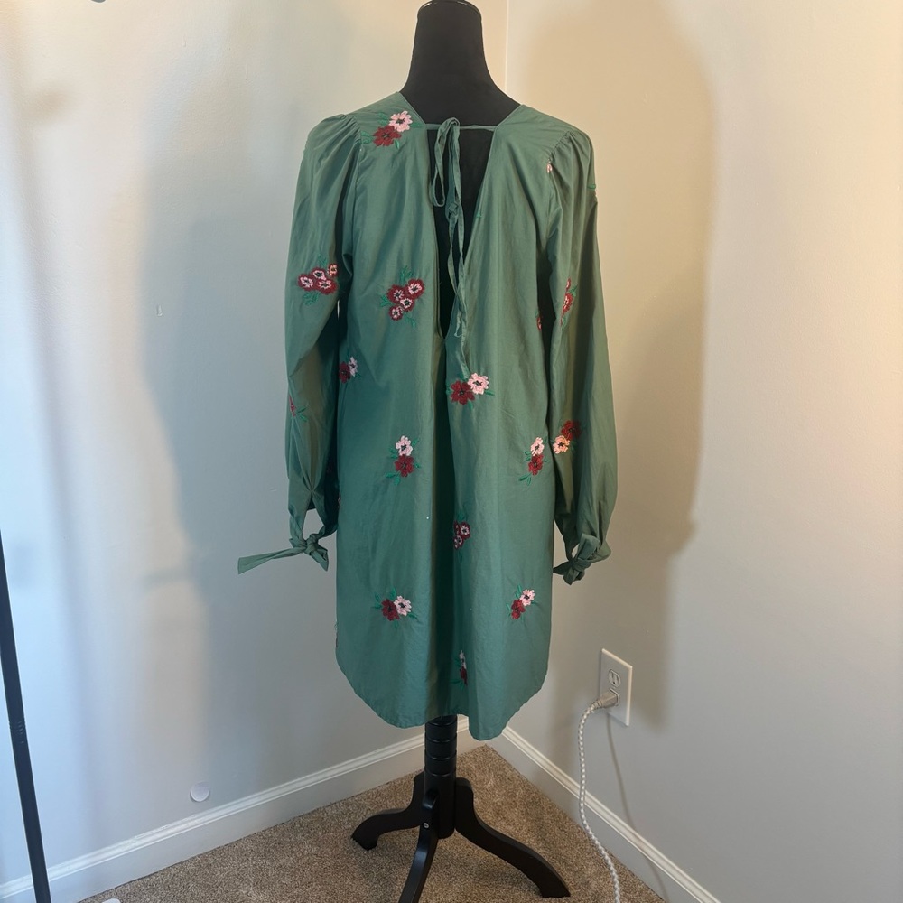 ASOS Green Dress with Pink Floral Detail - Picture 4 of 14
